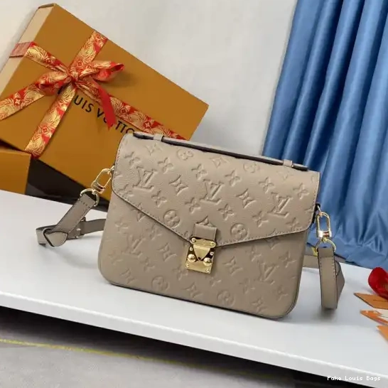Rep ladies VUITTON MÉTIS POCHETTE LOUIS 0510